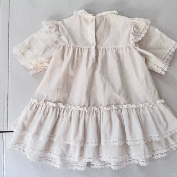 SEARS WINNIE THE POOH girls size 4t cream with ruffles dress VINTAGE - Picture 9 of 15